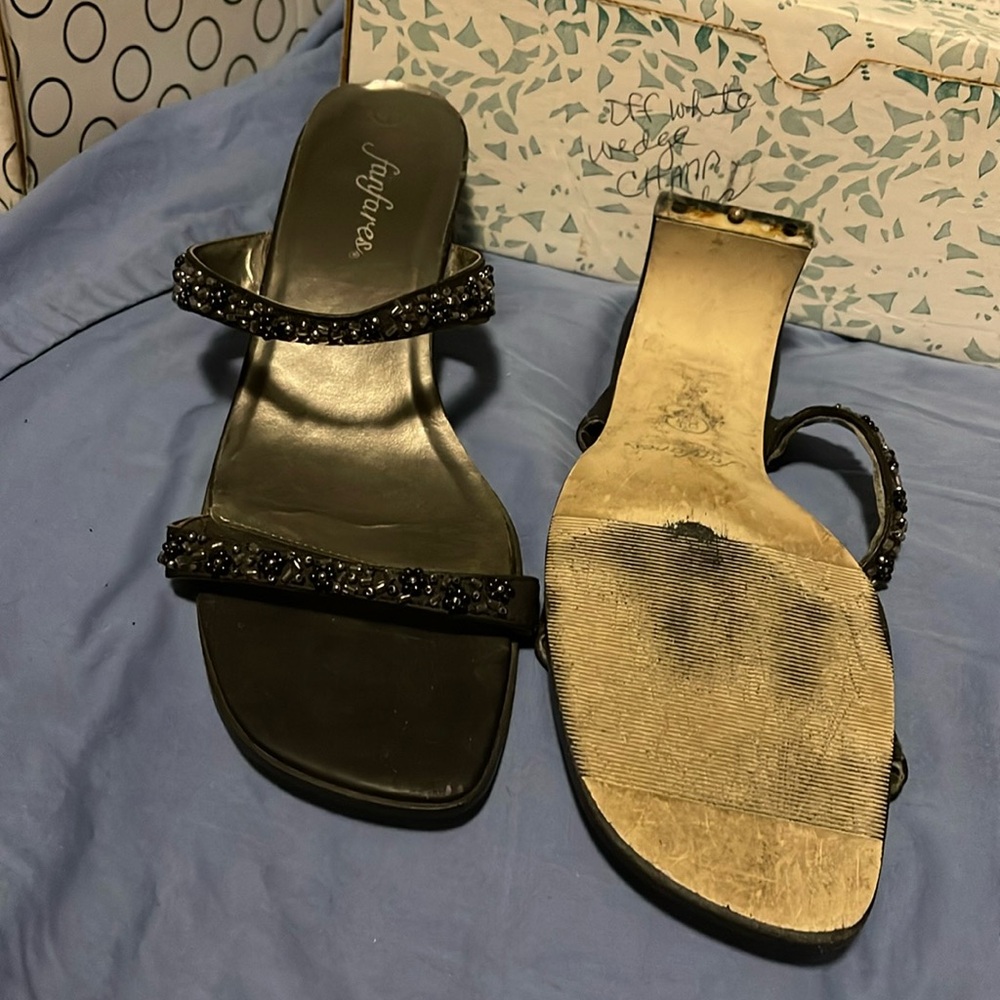 🔴HEELS, 2-1/2” high great heel balance Instep&Toes straps very comfortable
